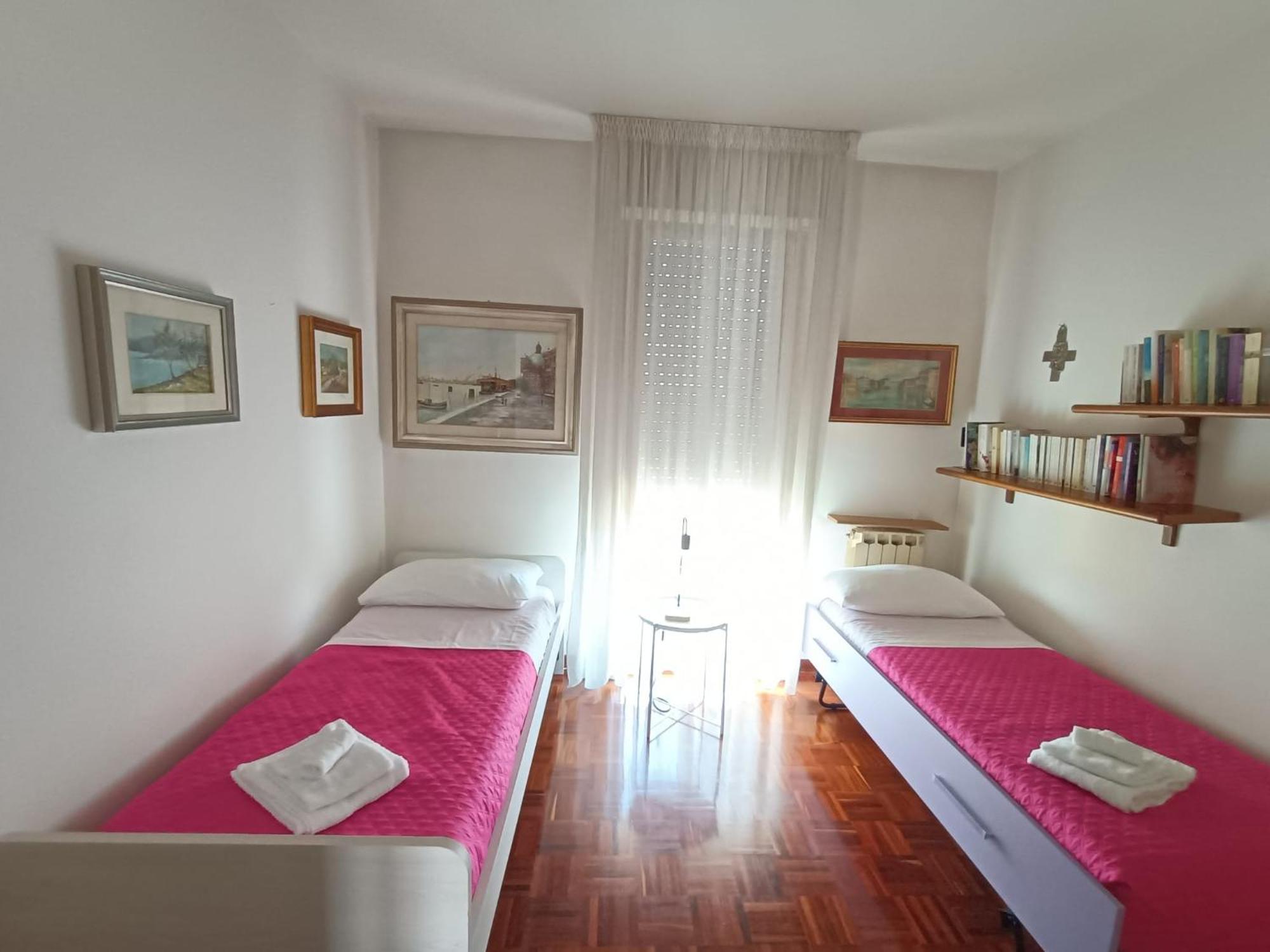 Lily Rose House Apartment ฟาวาโร เวเนโต ภายนอก รูปภาพ